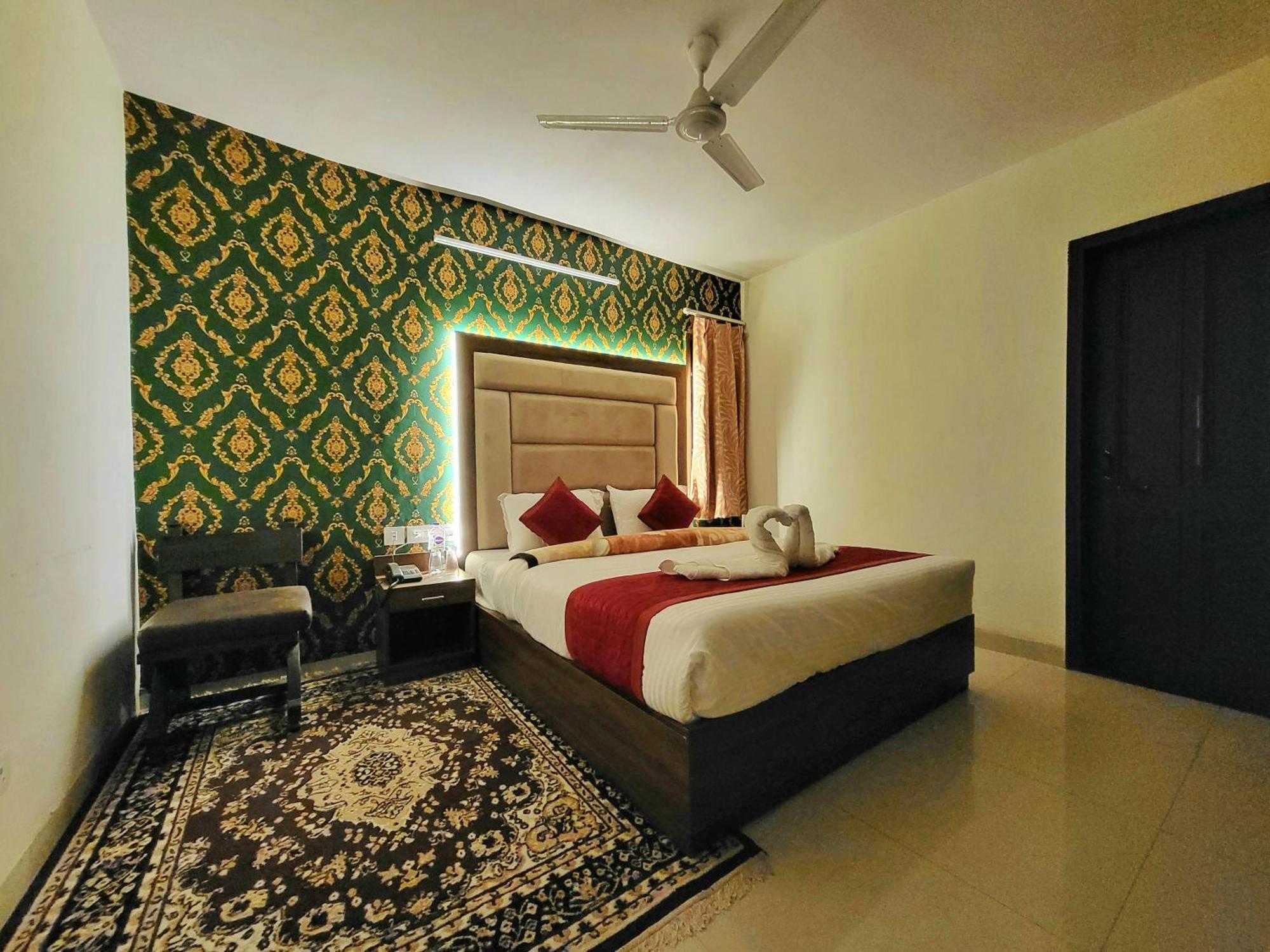 Bay Leaf By Live Inn Shimla Exterior foto